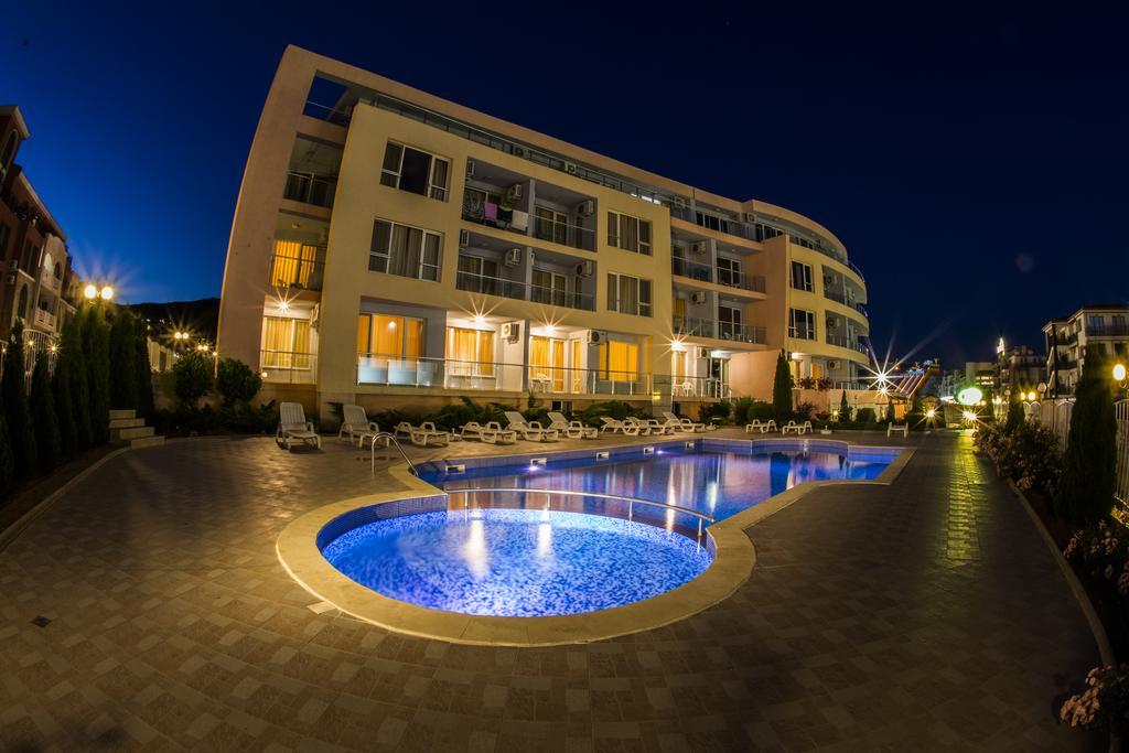 Комплекс Антъни Aparthotel Свети Влас Екстериор снимка