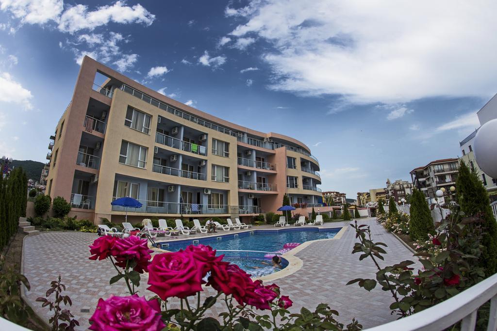 Комплекс Антъни Aparthotel Свети Влас Екстериор снимка