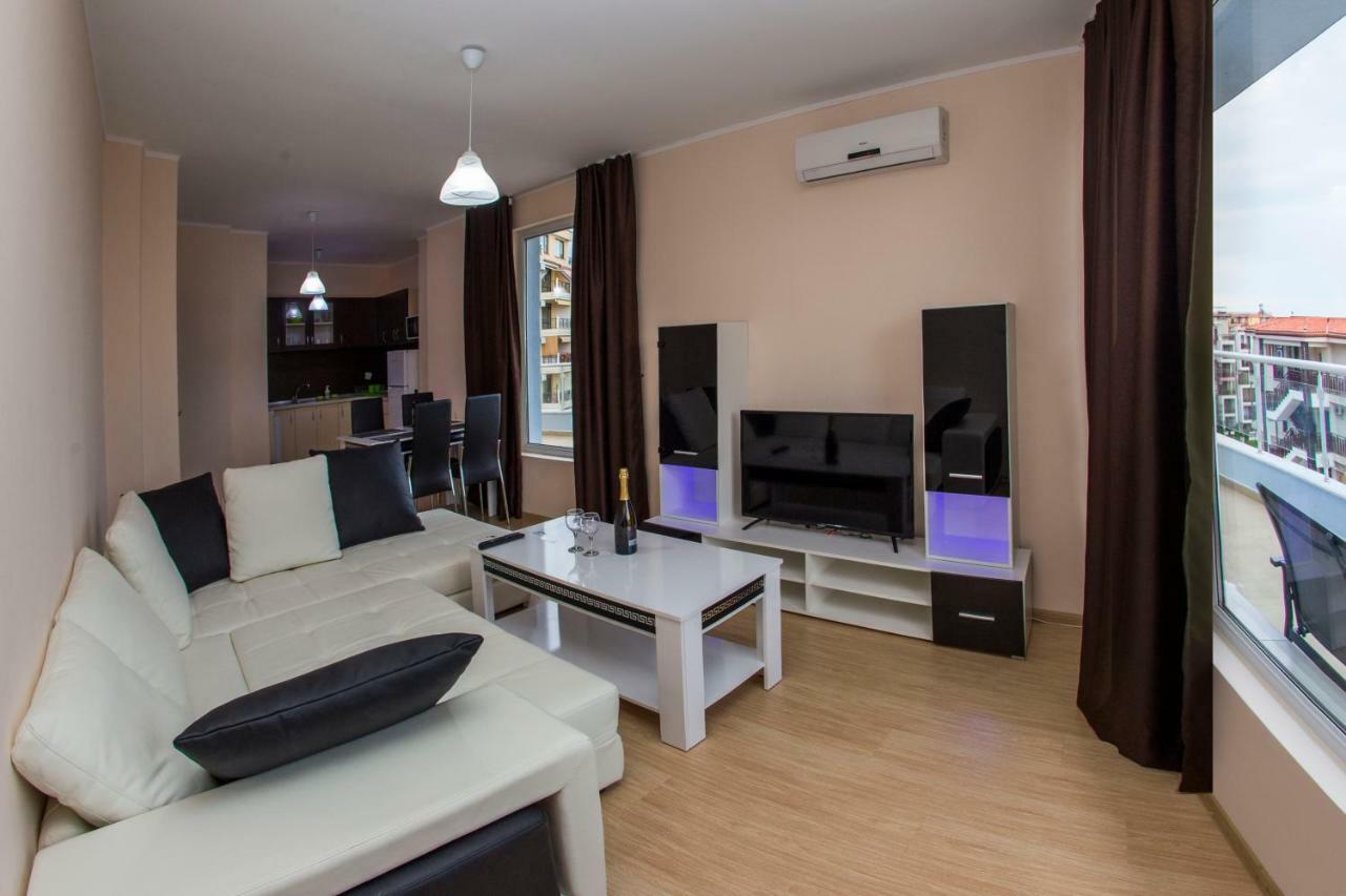 Комплекс Антъни Aparthotel Свети Влас Стая снимка